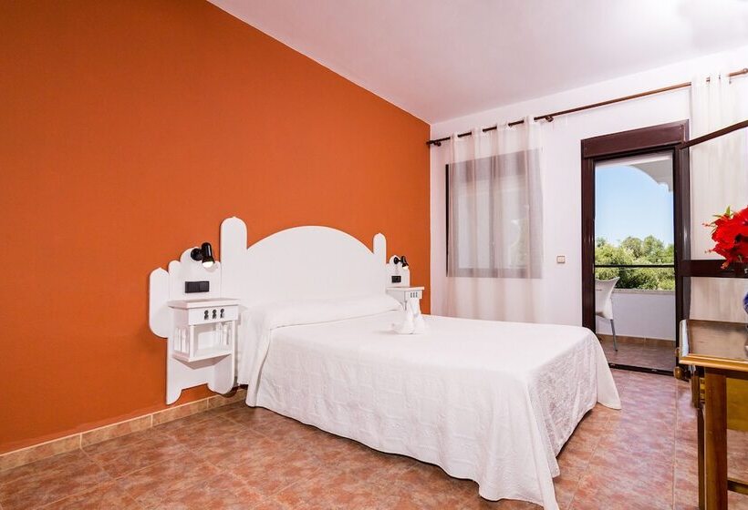 Номер Стандарт Вид на Бассейн, Hostal Alhambra