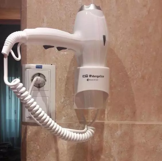 اتاق استاندارد یک نفره, Hostal Regio
