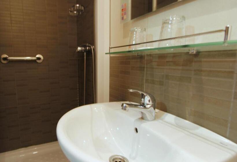 اتاق استاندارد یک نفره, Hostal Regio