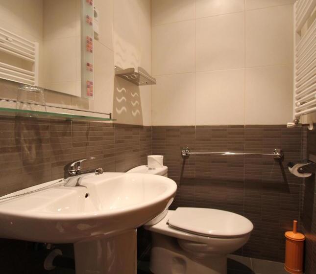 اتاق استاندارد, Hostal Regio