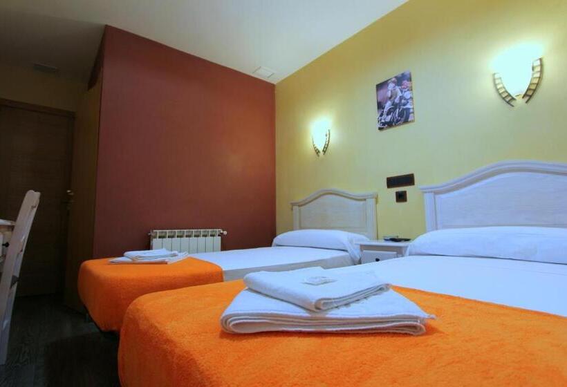اتاق استاندارد سه نفره, Hostal Regio