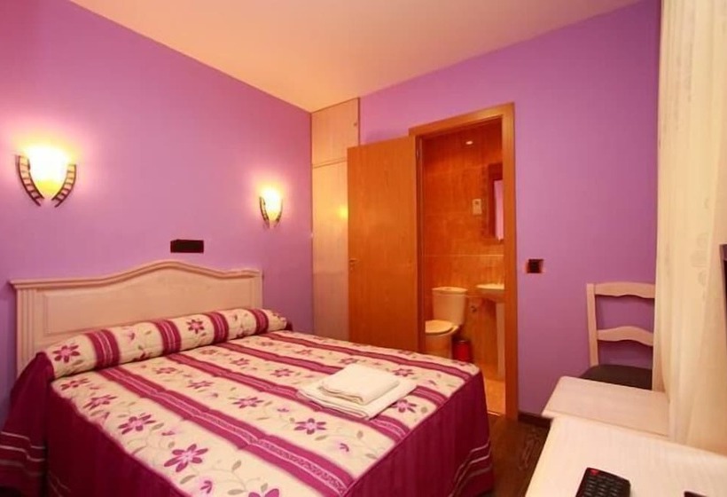 اتاق استاندارد یک نفره, Hostal Regio