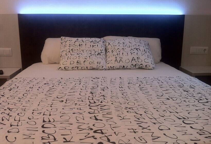 スタンダードルーム, Hostal Ribas