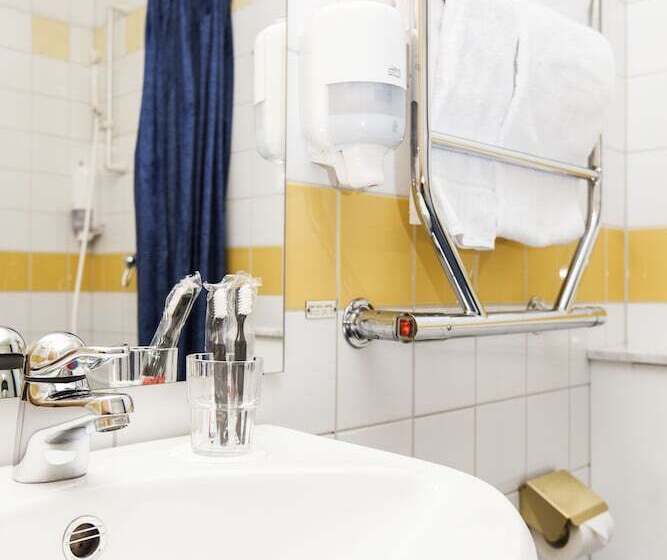 Habitación Estándar, Expo Stockholm