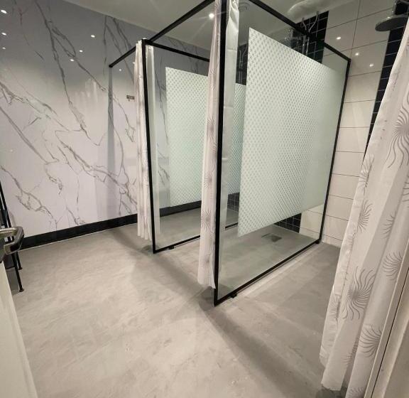 Habitación Estándar Baño Compartido, Expo Stockholm