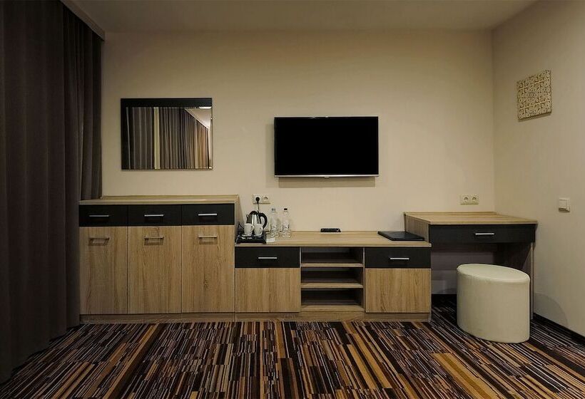 Estudio Estándar, Aragon