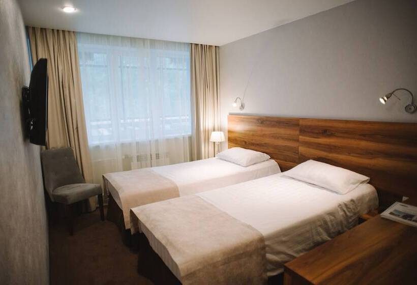 스탠다드 룸, Chaika