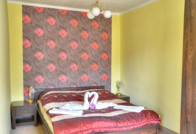 اتاق استاندارد سه نفره, Gwarek Centrum Wypoczynkowe