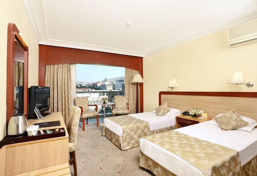 Quarto Estandar Vista Cidade, Izmir Palas Otel