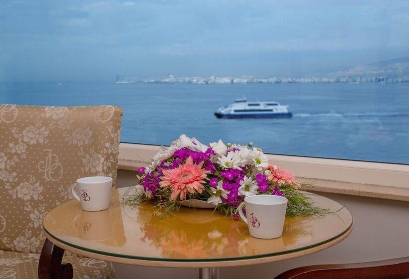Quarto Estandar Vista Mar, Izmir Palas Otel