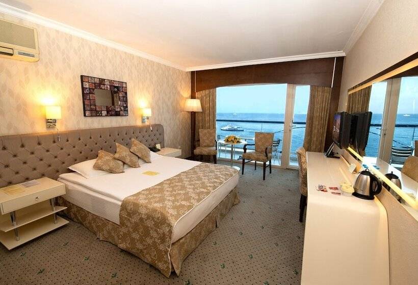 Quarto Estandar Vista Mar, Izmir Palas Otel