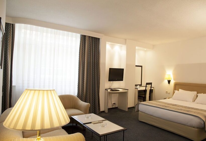 غرفة قياسية, King Hotel Guvenlik