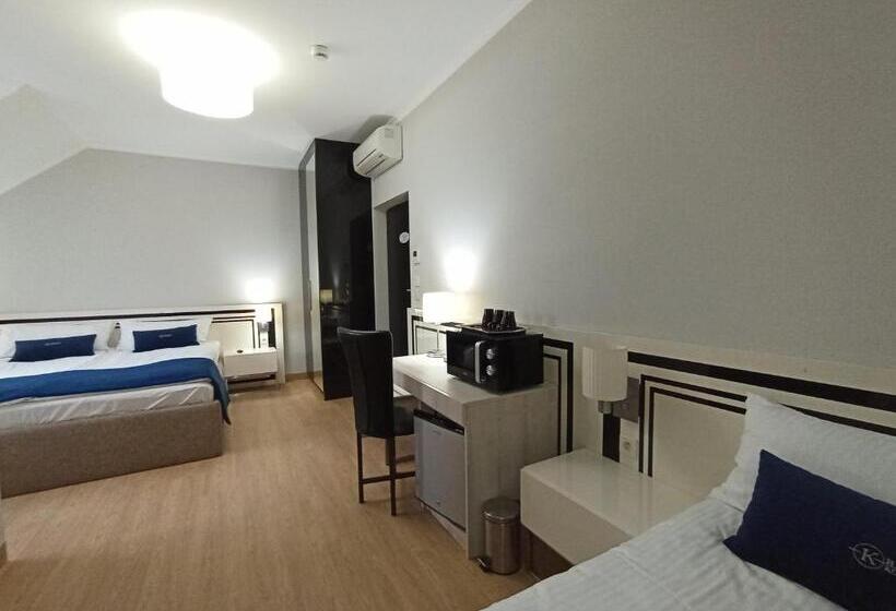 اتاق استاندارد سه نفره, Aparthotel Kontrast