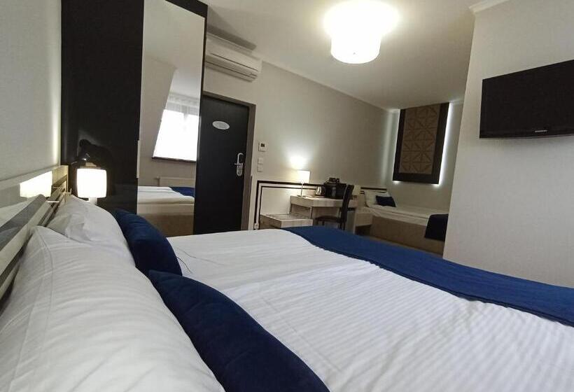 اتاق استاندارد سه نفره, Aparthotel Kontrast