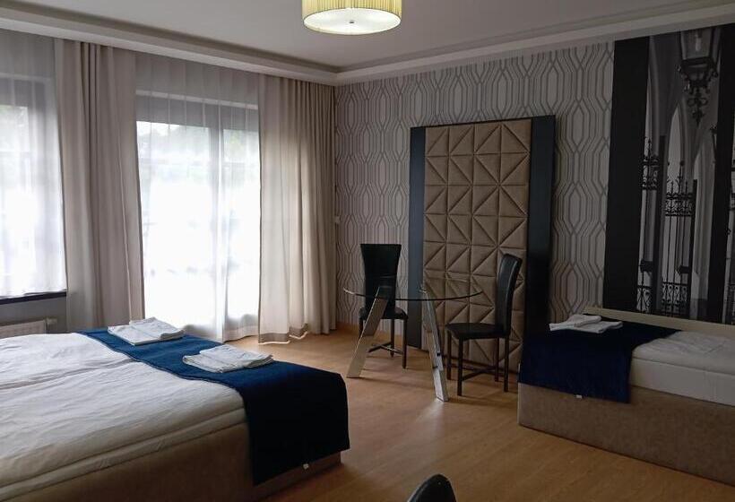 آپارتمان 1 خوابه با تراس, Aparthotel Kontrast