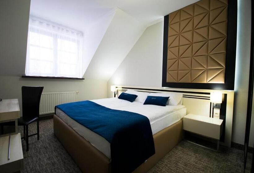 اتاق لوکس, Aparthotel Kontrast