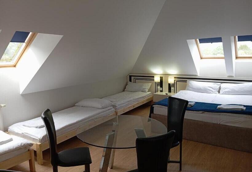 اتاق خانوادگی, Aparthotel Kontrast