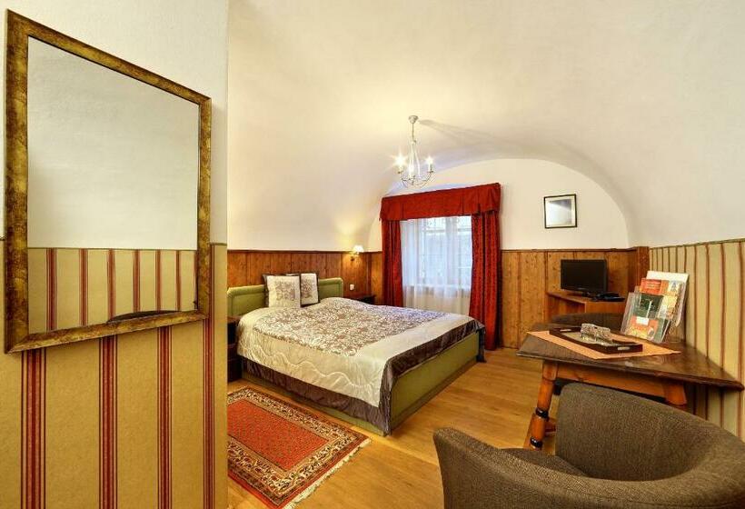 اتاق کلاسیک, Garni Konvice