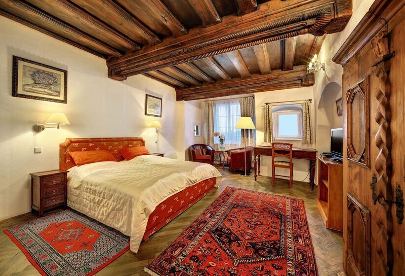 اتاق سوپریور, Garni Konvice