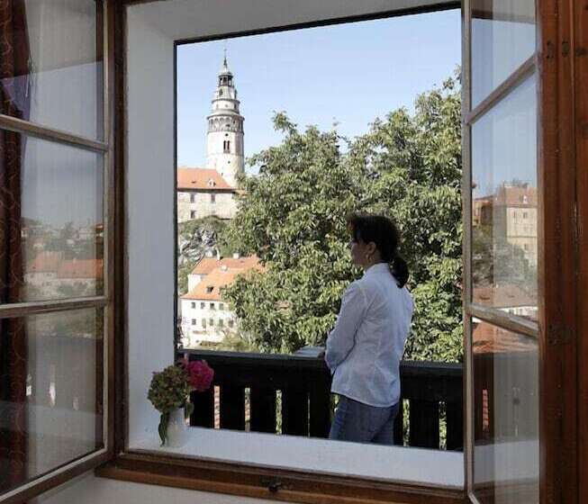 سوییت, Garni Konvice