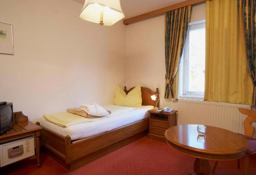 Номер Стандарт Индивидуальный, Kürschner