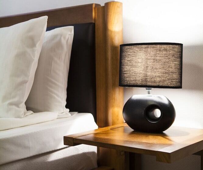 Habitación Familiar Baño Compartido, Expo Stockholm