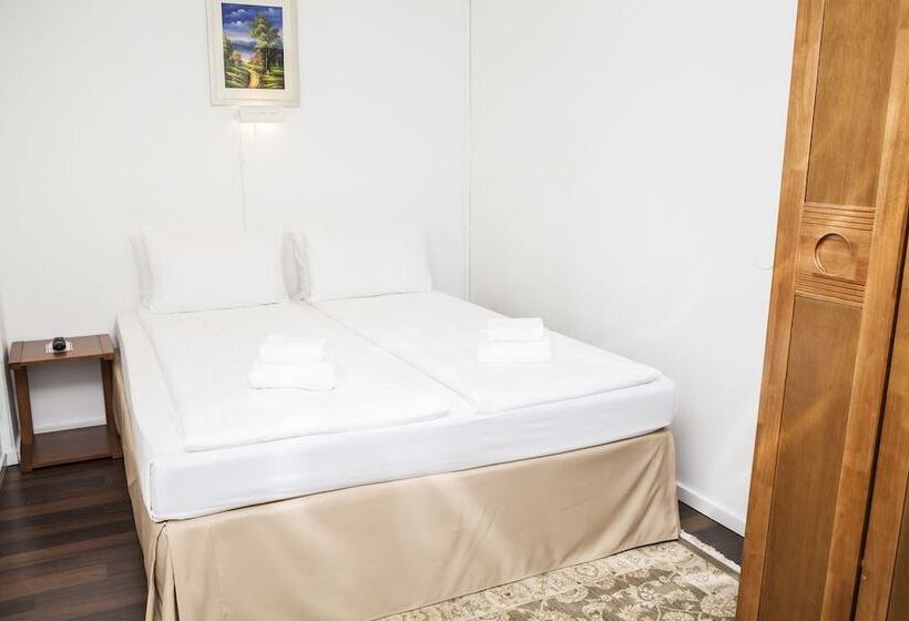 Habitación Basic, Expo Stockholm