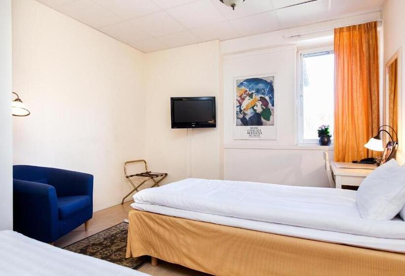 Habitación Estándar, Expo Stockholm