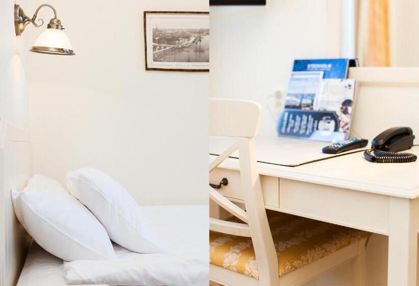 Habitación Estándar Individual Baño Compartido, Expo Stockholm