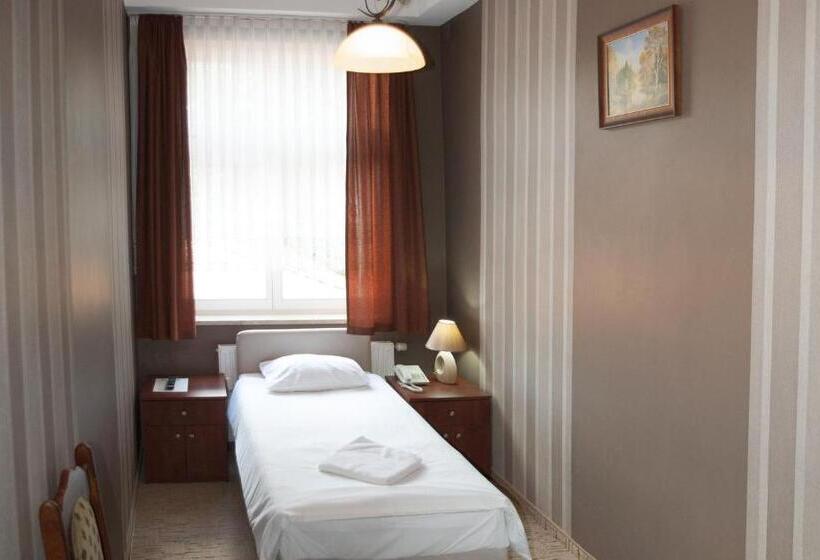 스탠다드 싱글 룸, Nad Rzeczką