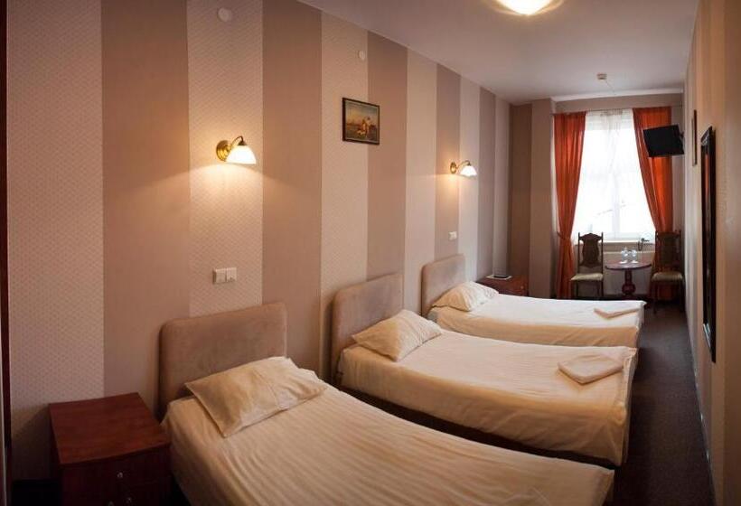 스탠다드 룸, Nad Rzeczką