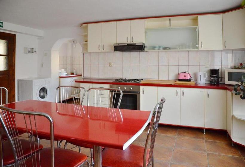 Номер Стандарт, Pension Artemis