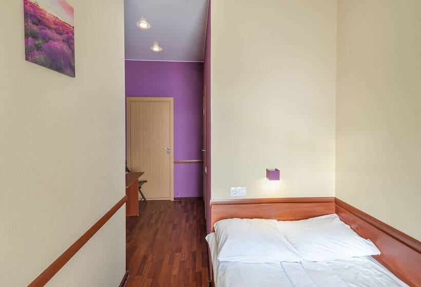 اتاق استاندارد یک نفره, Ra Tambovskaya 11