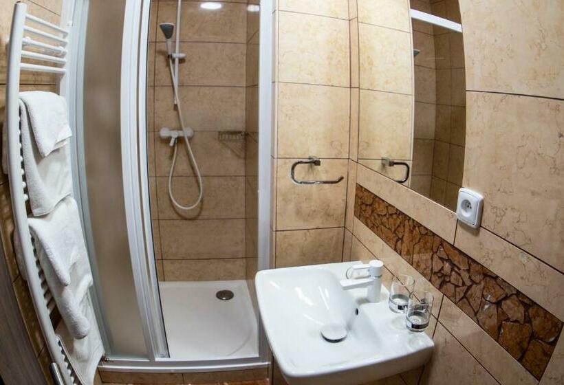 חדר סטנדרט, Sluneční Dvůr