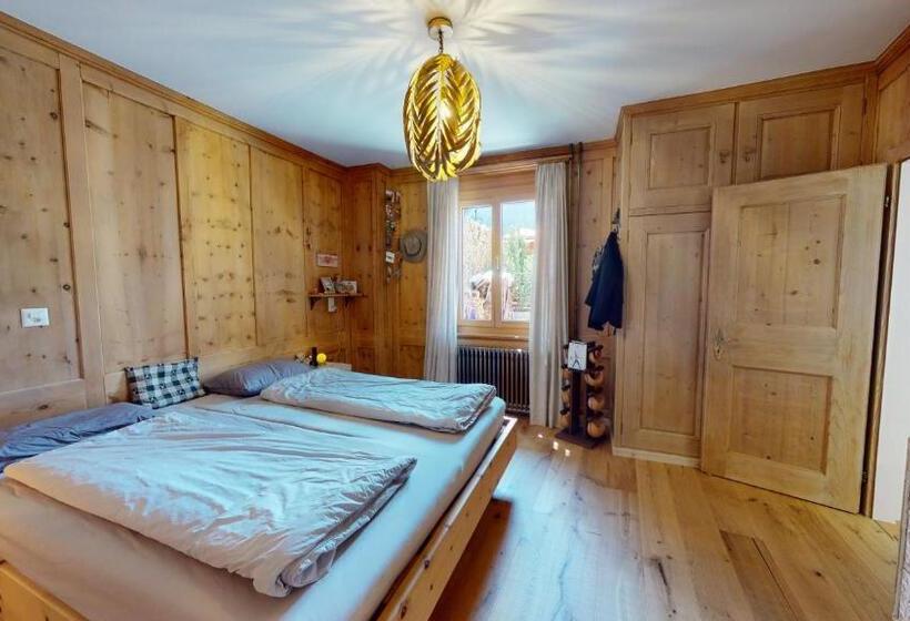 高级大房间, Traube