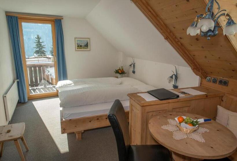 高级大房间, Traube