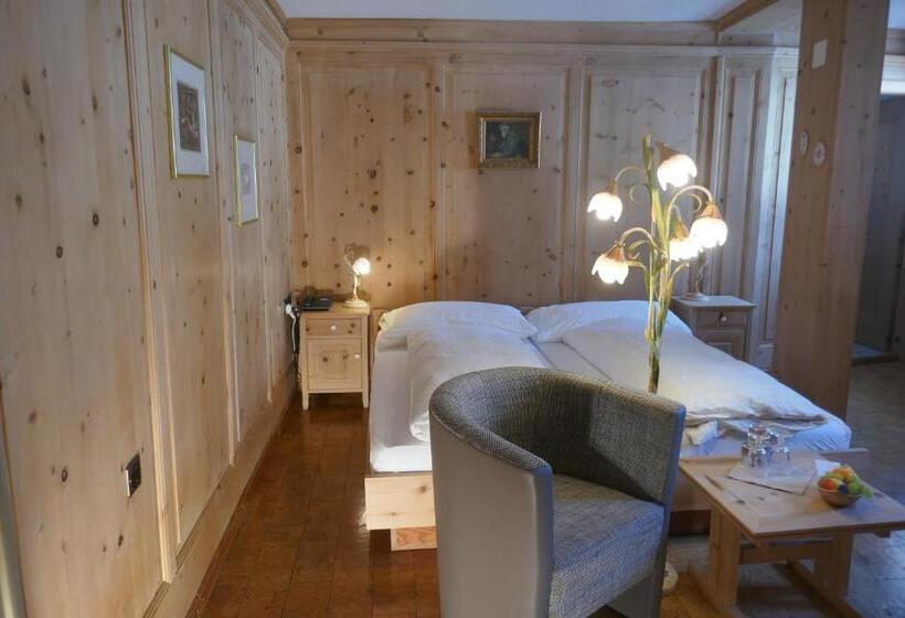 高级大房间, Traube