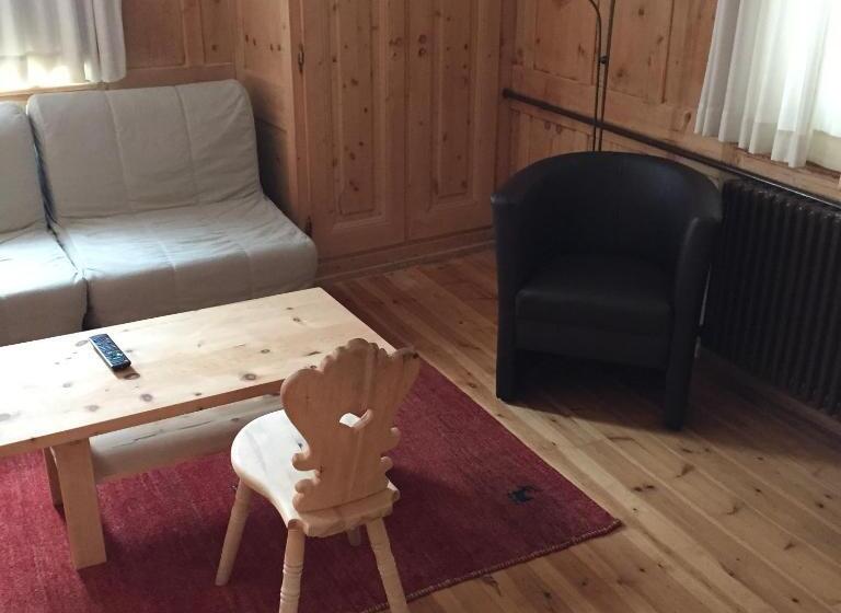 高级大房间, Traube