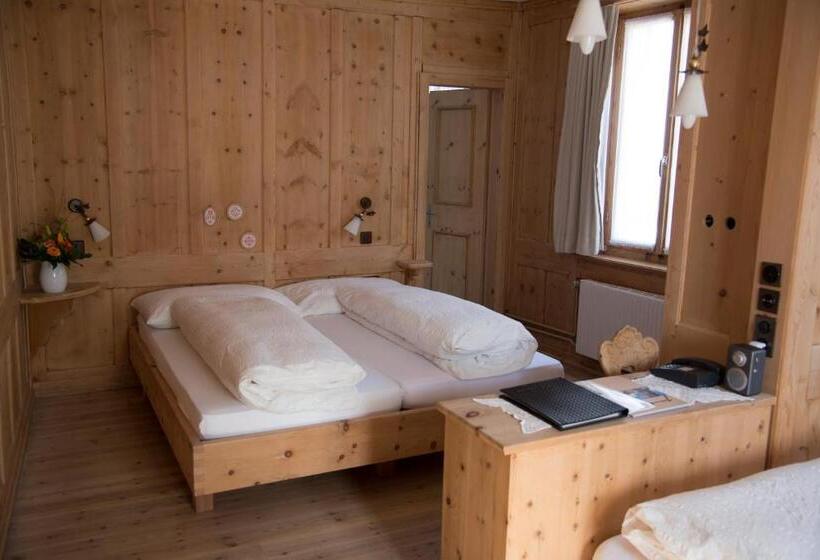 スーペリアールーム, Traube