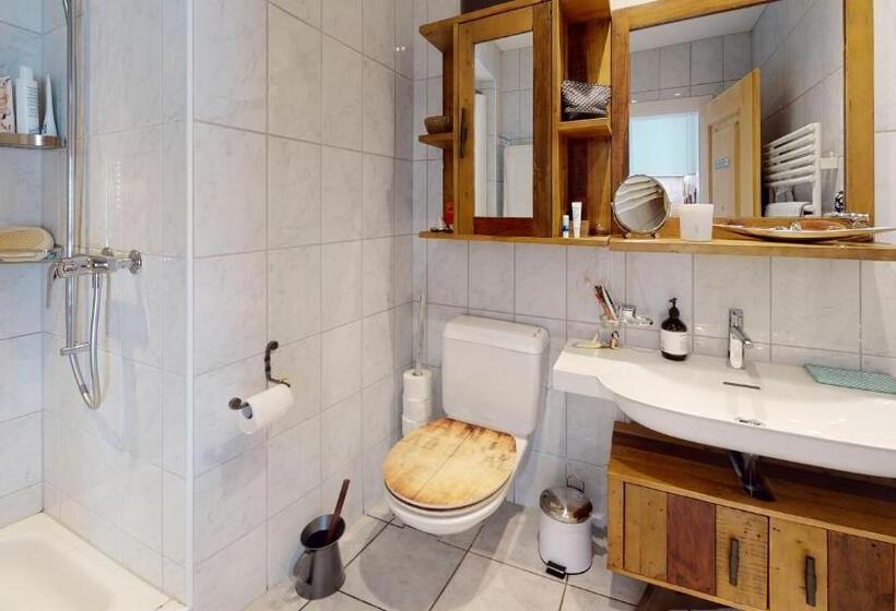 高级大房间, Traube