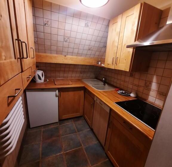 带1个卧室的带阳台的公寓, Willa Marta M Sauna Jacuzzi