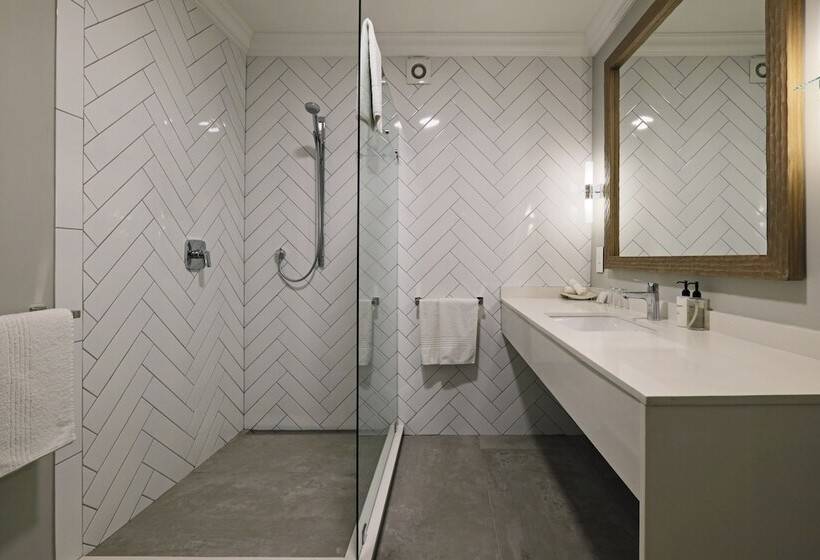 اتاق کلاسیک, Ocean View House