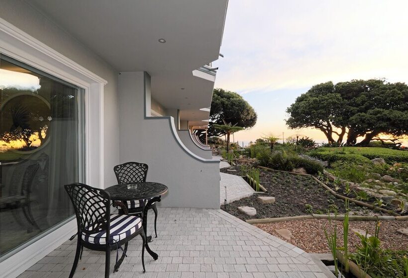 اتاق کلاسیک, Ocean View House