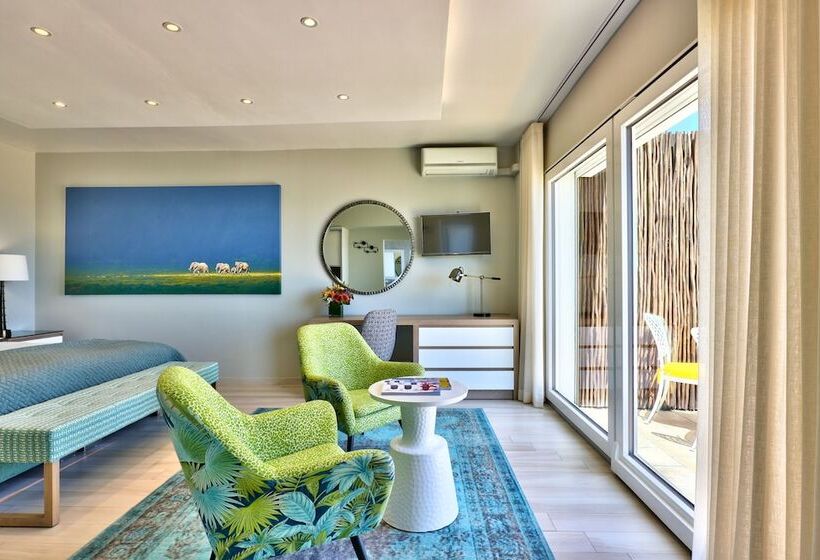 سوییت با چشم‌انداز دریا, Ocean View House