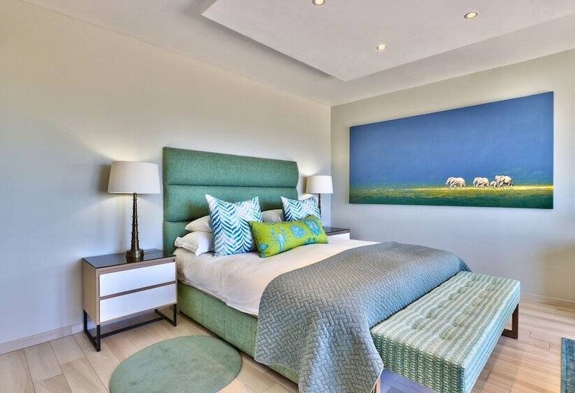 سوییت با چشم‌انداز دریا, Ocean View House