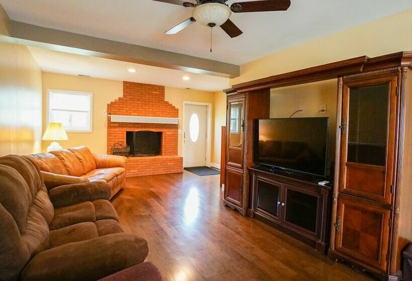 Дом 3 Спальни, Paradise Cove Lakeside Cottages