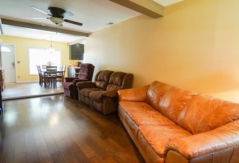 منزل 3 غرف نوم, Paradise Cove Lakeside Cottages