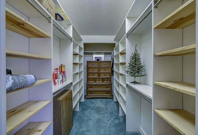 1间卧室的房子, Far Horizons #416