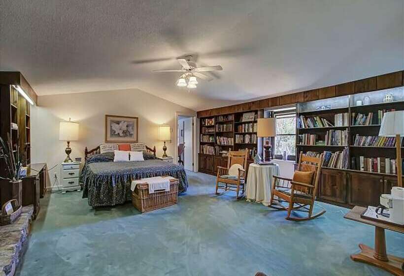 1间卧室的房子, Far Horizons #416