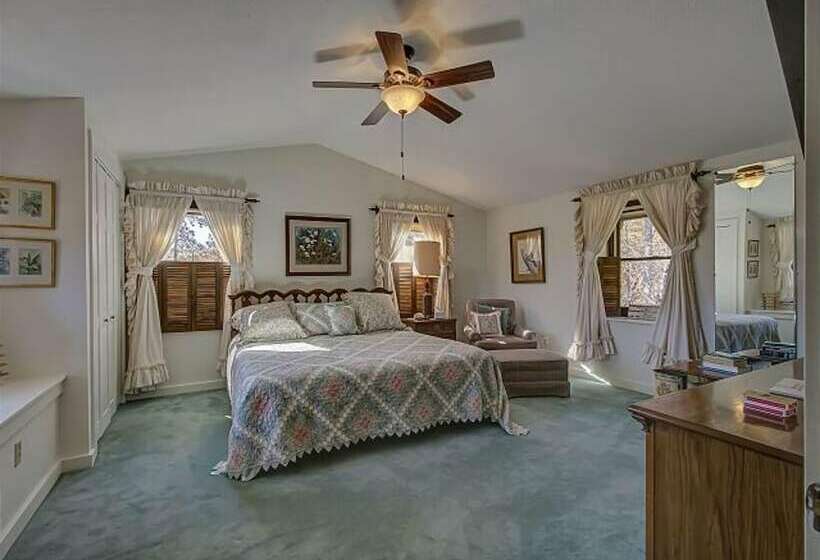 1间卧室的房子, Far Horizons #416